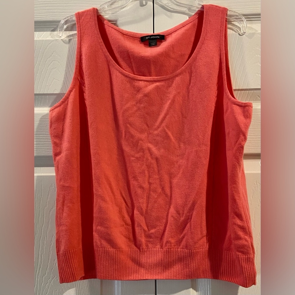 St. John Knits Sleeveless Scoop Neck Top Small